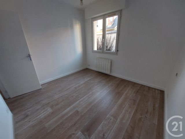 Appartement F3 &agrave; louer - 3 pi&egrave;ces - 64,80 m2 - Brive La Gaillarde - 19 - LIMOUSIN