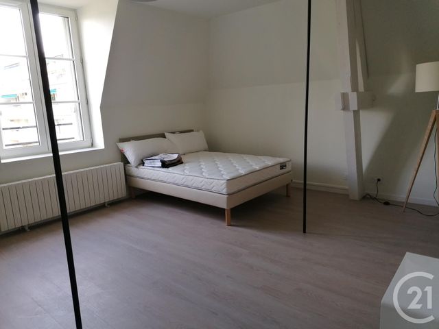 Appartement Studio &agrave; louer - 1 pi&egrave;ce - 28,50 m2 - Brive La Gaillarde - 19 - LIMOUSIN