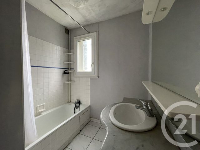 Appartement F4 &agrave; vendre - 3 pi&egrave;ces - 82,50 m2 - Brive La Gaillarde - 19 - LIMOUSIN
