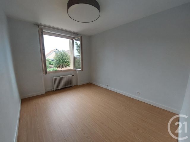 Maison &agrave; louer - 4 pi&egrave;ces - 102,06 m2 - Brive La Gaillarde - 19 - LIMOUSIN