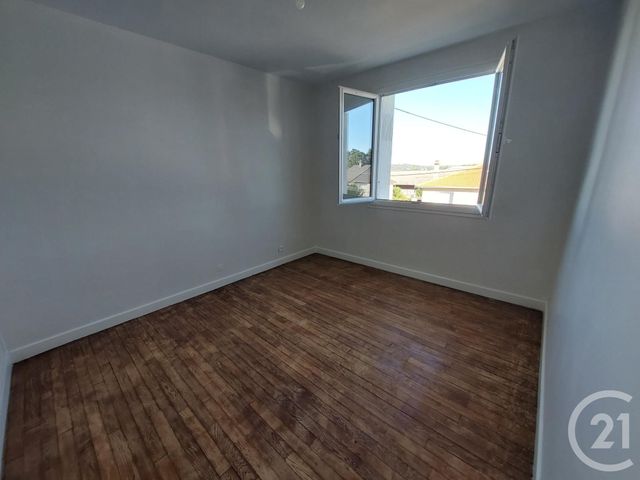 Appartement F4 &agrave; louer - 4 pi&egrave;ces - 77,30 m2 - Brive La Gaillarde - 19 - LIMOUSIN