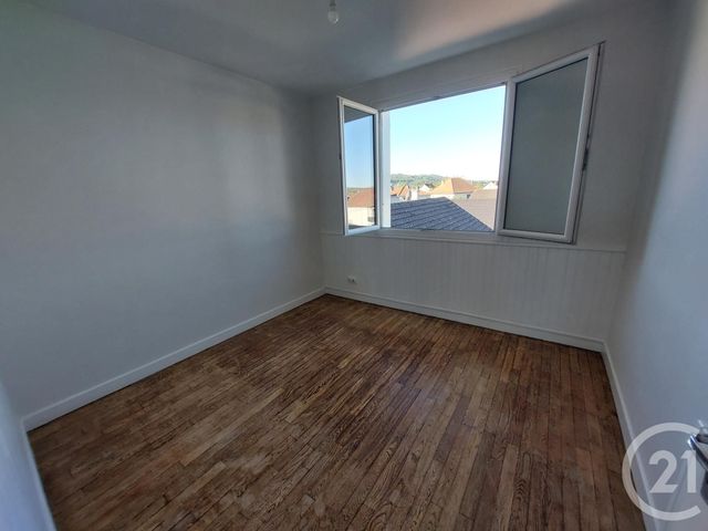 Appartement F4 &agrave; louer - 4 pi&egrave;ces - 77,30 m2 - Brive La Gaillarde - 19 - LIMOUSIN