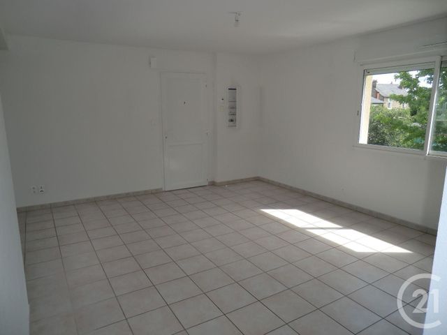 Appartement F3 &agrave; louer - 3 pi&egrave;ces - 61,04 m2 - Brive La Gaillarde - 19 - LIMOUSIN