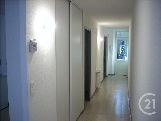 Appartement F2 &agrave; louer - 2 pi&egrave;ces - 56,50 m2 - Lons Le Saunier - 39 - FRANCHE-COMTE