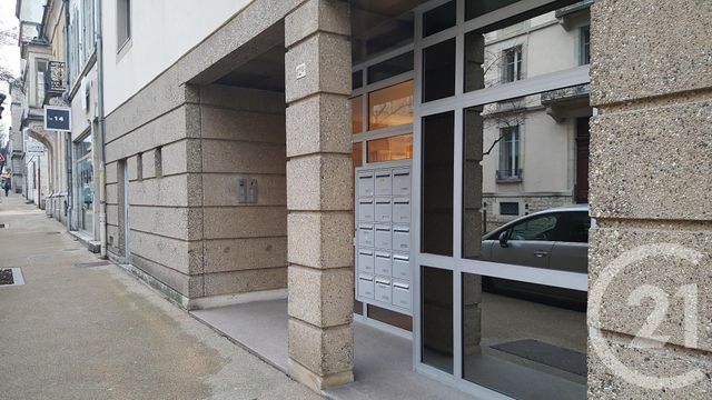 Appartement &agrave; louer - 2 pi&egrave;ces - 36,05 m2 - Lons Le Saunier - 39 - FRANCHE-COMTE