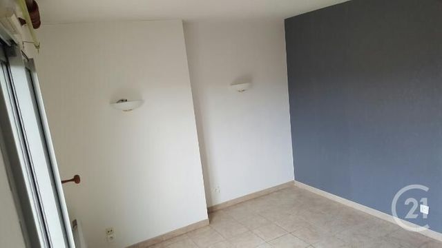 Appartement &agrave; louer - 2 pi&egrave;ces - 36,05 m2 - Lons Le Saunier - 39 - FRANCHE-COMTE