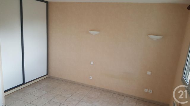Appartement &agrave; louer - 2 pi&egrave;ces - 36,05 m2 - Lons Le Saunier - 39 - FRANCHE-COMTE