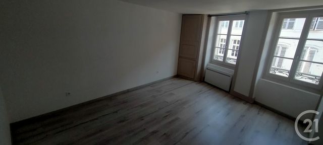 Appartement F2 &agrave; louer - 2 pi&egrave;ces - 60,23 m2 - Lons Le Saunier - 39 - FRANCHE-COMTE