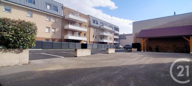 Appartement &agrave; louer - 3 pi&egrave;ces - 55,35 m2 - Lons Le Saunier - 39 - FRANCHE-COMTE