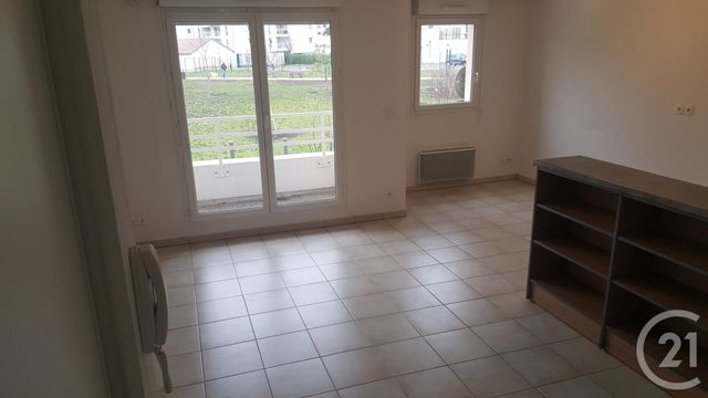 Appartement Studio &agrave; louer - 1 pi&egrave;ce - 31,76 m2 - Lons Le Saunier - 39 - FRANCHE-COMTE