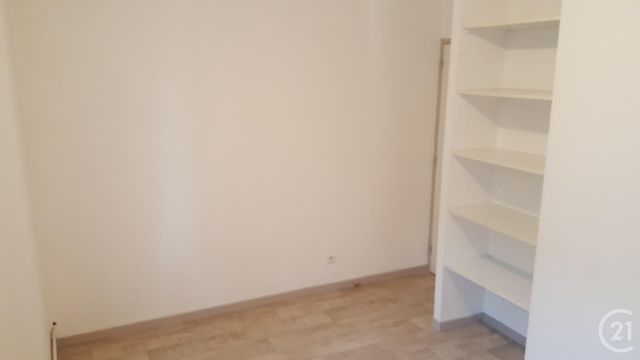 Appartement &agrave; louer - 3 pi&egrave;ces - 42,74 m2 - Lons Le Saunier - 39 - FRANCHE-COMTE