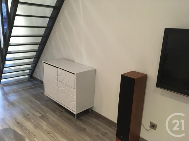 Appartement &agrave; louer - 2 pi&egrave;ces - 50 m2 - Montaigu - 39 - FRANCHE-COMTE