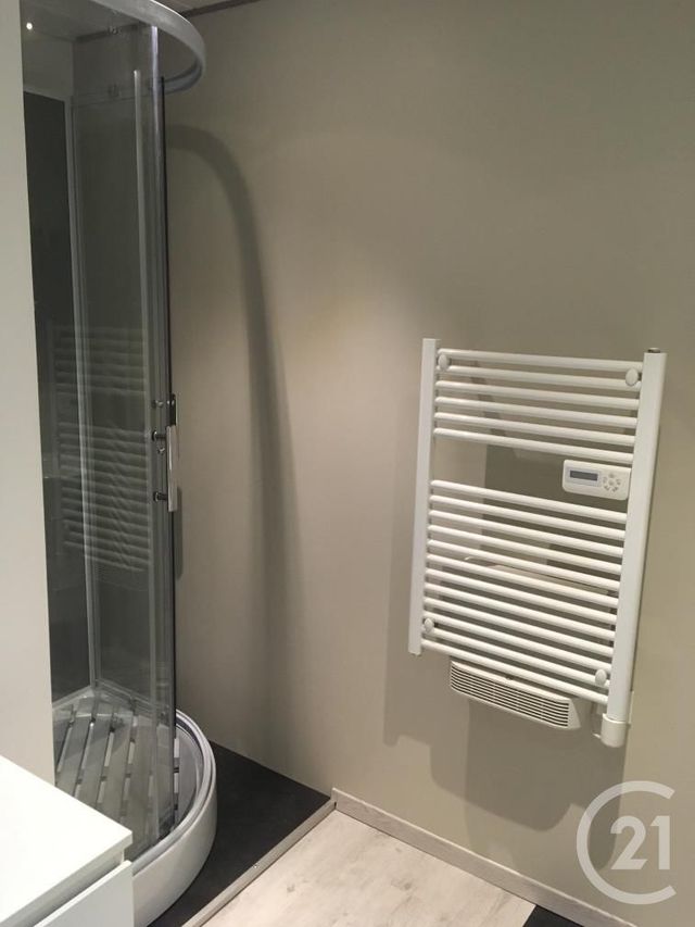 Appartement &agrave; louer - 2 pi&egrave;ces - 50 m2 - Montaigu - 39 - FRANCHE-COMTE