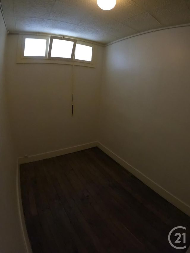 Appartement F1 &agrave; louer - 1 pi&egrave;ce - 49,20 m2 - Lons Le Saunier - 39 - FRANCHE-COMTE