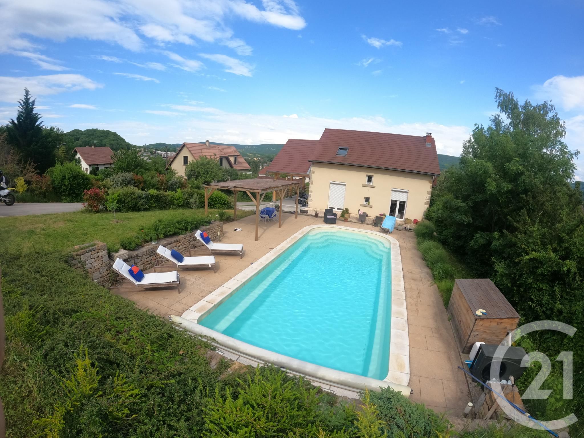 Maison à louer 6 pièces 175,93 m2 Lons Le Saunier 39 FRANCHE