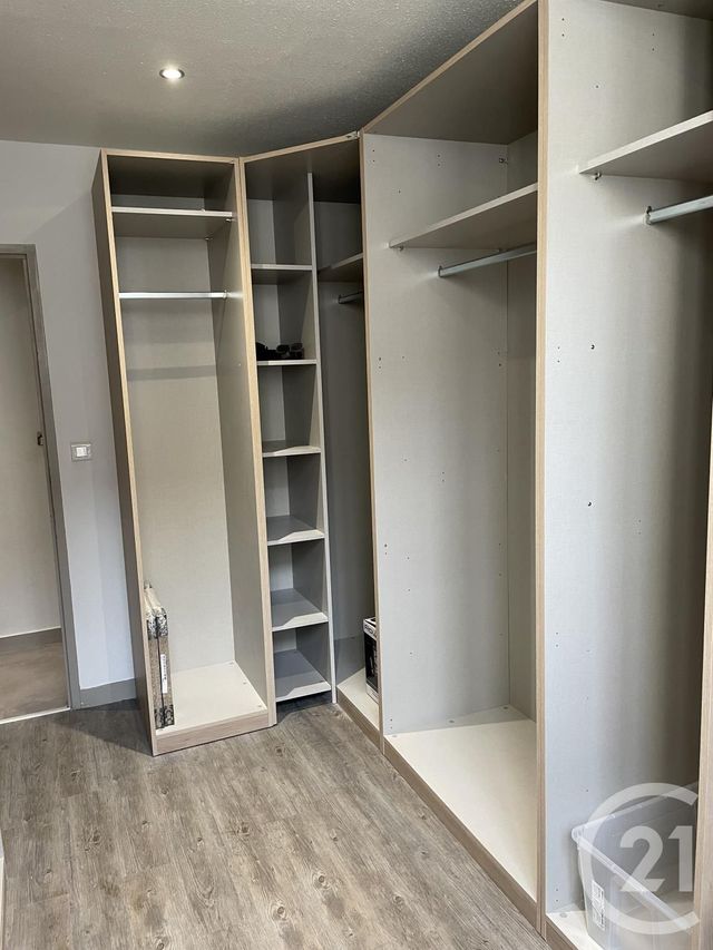 Appartement &agrave; louer - 3 pi&egrave;ces - 51,37 m2 - Lons Le Saunier - 39 - FRANCHE-COMTE