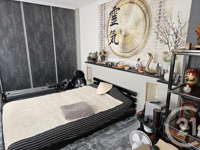 Appartement T3 &agrave; vendre - 5 pi&egrave;ces - 72,51 m2 - Lons Le Saunier - 39 - FRANCHE-COMTE