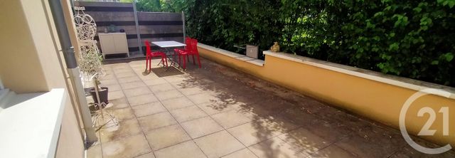 Appartement &agrave; louer - 3 pi&egrave;ces - 70,48 m2 - Lons Le Saunier - 39 - FRANCHE-COMTE