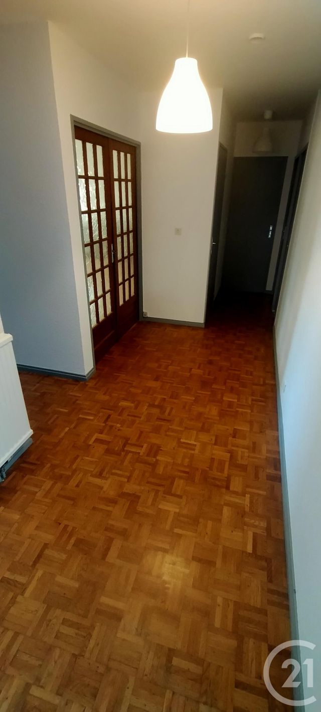 Appartement &agrave; louer - 5 pi&egrave;ces - 103,53 m2 - Lons Le Saunier - 39 - FRANCHE-COMTE