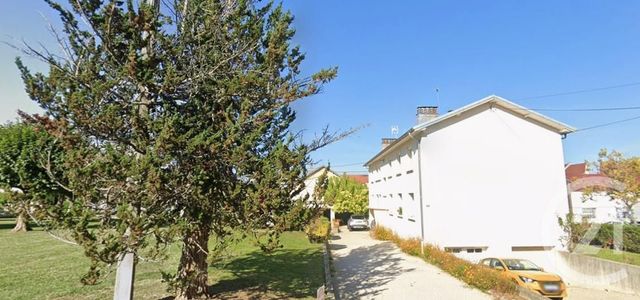 Appartement T4 à vendre - 4 pièces - 61,03 m2 - Lons Le Saunier - 39 - FRANCHE-COMTE