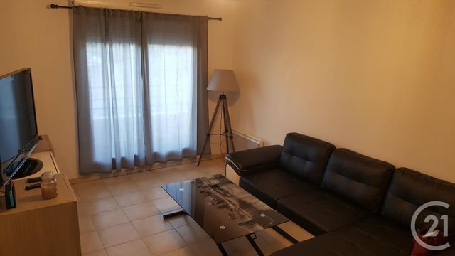 Appartement &agrave; louer - 3 pi&egrave;ces - 57,01 m2 - Lons Le Saunier - 39 - FRANCHE-COMTE