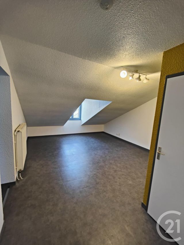 Appartement T2 &agrave; vendre - 2 pi&egrave;ces - 39,20 m2 - Lons Le Saunier - 39 - FRANCHE-COMTE