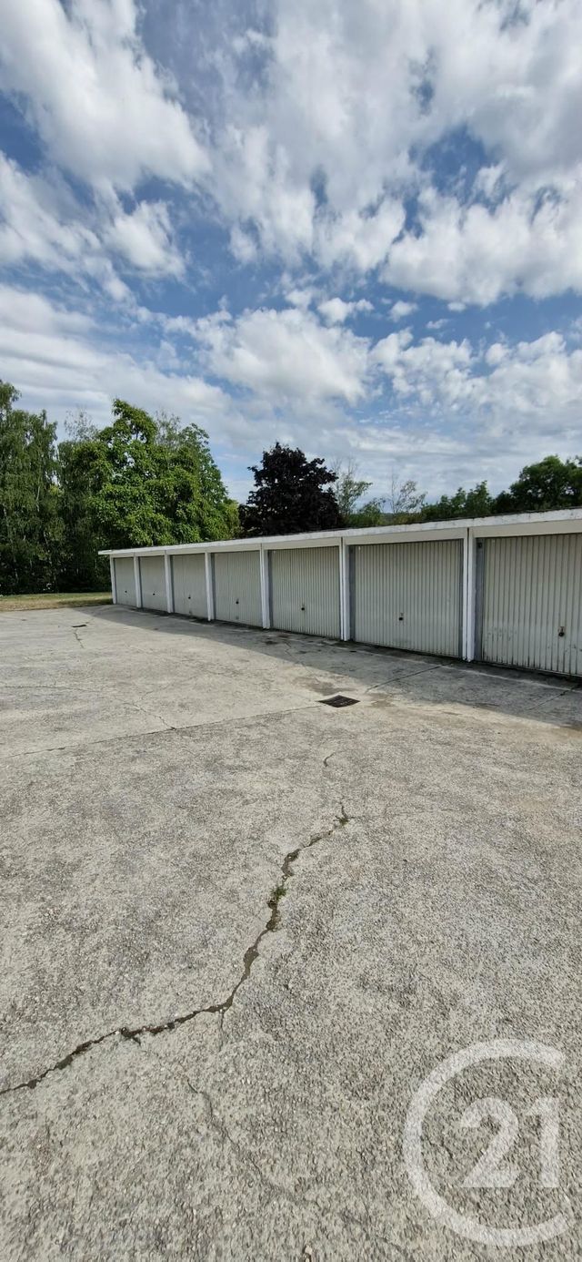 parking - LONS LE SAUNIER - 39