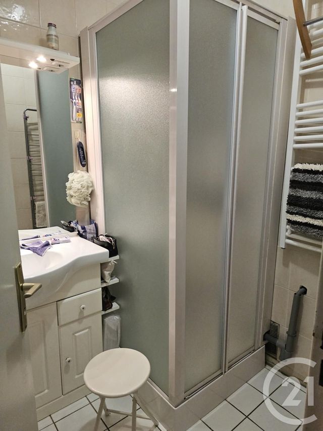 Appartement T4 &agrave; vendre - 4 pi&egrave;ces - 84 m2 - Lons Le Saunier - 39 - FRANCHE-COMTE