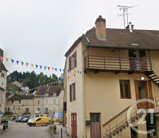 immeuble - SELLIERES - 39