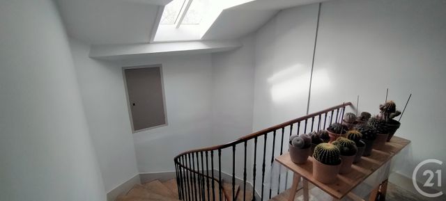 Appartement T3 &agrave; vendre - 3 pi&egrave;ces - 84,31 m2 - Lons Le Saunier - 39 - FRANCHE-COMTE