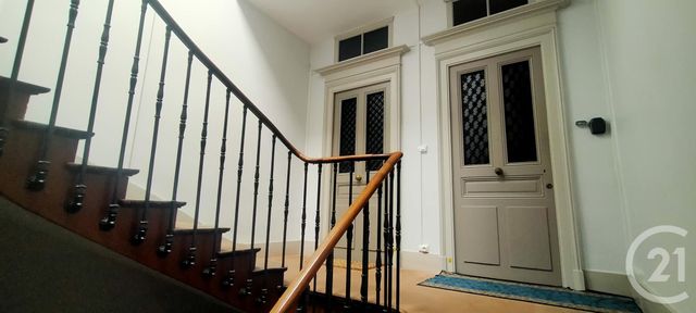 Appartement T3 &agrave; vendre - 3 pi&egrave;ces - 84,31 m2 - Lons Le Saunier - 39 - FRANCHE-COMTE