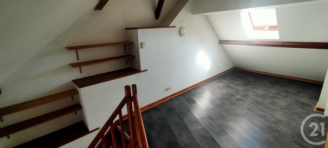 Appartement &agrave; louer - 4 pi&egrave;ces - 74,49 m2 - Lons Le Saunier - 39 - FRANCHE-COMTE