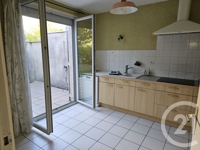 Appartement T5 &agrave; vendre - 5 pi&egrave;ces - 108,87 m2 - Lons Le Saunier - 39 - FRANCHE-COMTE