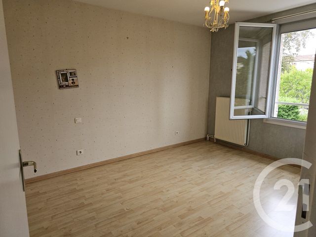 Appartement T5 &agrave; vendre - 5 pi&egrave;ces - 108,87 m2 - Lons Le Saunier - 39 - FRANCHE-COMTE