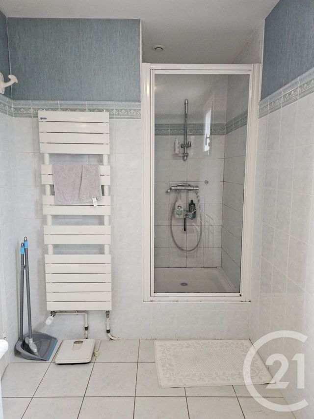 Appartement T5 &agrave; vendre - 5 pi&egrave;ces - 108,87 m2 - Lons Le Saunier - 39 - FRANCHE-COMTE