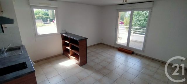 Appartement &agrave; louer - 2 pi&egrave;ces - 38,54 m2 - Lons Le Saunier - 39 - FRANCHE-COMTE