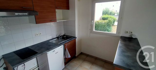 Appartement &agrave; louer - 2 pi&egrave;ces - 38,54 m2 - Lons Le Saunier - 39 - FRANCHE-COMTE