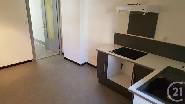 Appartement F2 &agrave; louer - 2 pi&egrave;ces - 60,23 m2 - Lons Le Saunier - 39 - FRANCHE-COMTE