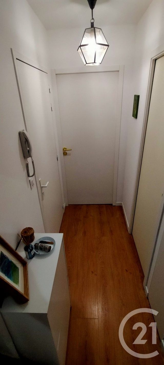 Appartement &agrave; louer - 2 pi&egrave;ces - 48,69 m2 - Lons Le Saunier - 39 - FRANCHE-COMTE