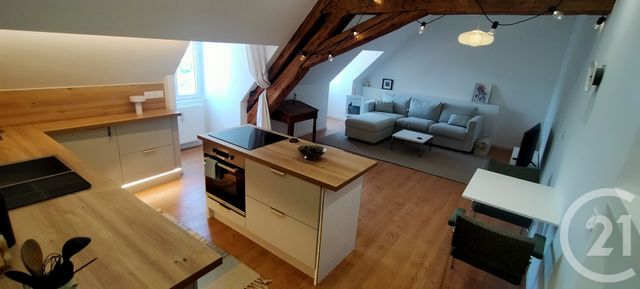 Appartement &agrave; louer - 2 pi&egrave;ces - 48,69 m2 - Lons Le Saunier - 39 - FRANCHE-COMTE