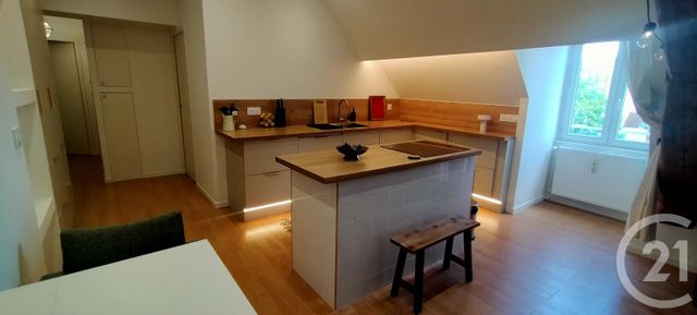 Appartement &agrave; louer - 2 pi&egrave;ces - 48,69 m2 - Lons Le Saunier - 39 - FRANCHE-COMTE