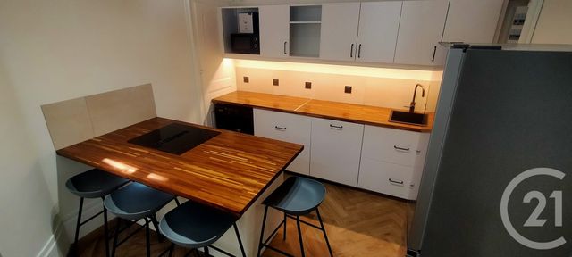 Appartement &agrave; louer - 2 pi&egrave;ces - 56,77 m2 - Lons Le Saunier - 39 - FRANCHE-COMTE