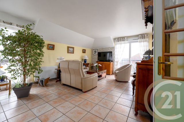 Appartement Duplex &agrave; vendre - 5 pi&egrave;ces - 91,58 m2 - Yerres - 91 - ILE-DE-FRANCE