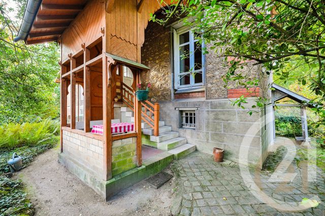 Maison à vendre - 6 pièces - 122 m2 - Crosne - 91 - ILE-DE-FRANCE