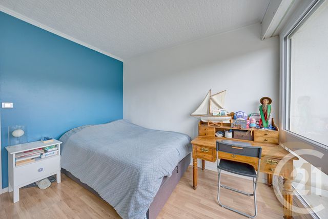 Appartement F3 à vendre - 3 pièces - 66 m2 - Yerres - 91 - ILE-DE-FRANCE