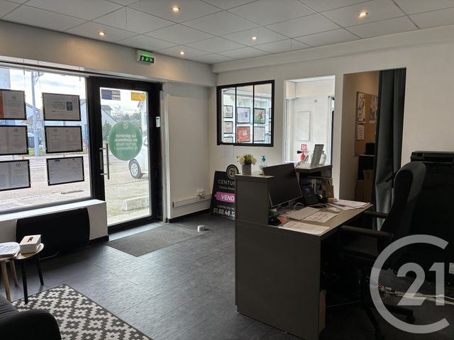 Divers &agrave; louer - 55 m2 - Quincy Sous Senart - 91 - ILE-DE-FRANCE