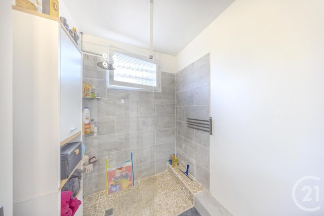 Maison à vendre - 9 pièces - 195 m2 - Vigneux Sur Seine - 91 - ILE-DE-FRANCE