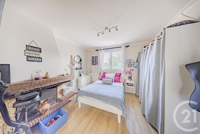 Maison à vendre - 9 pièces - 195 m2 - Vigneux Sur Seine - 91 - ILE-DE-FRANCE