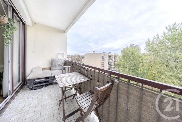 Appartement F4 à vendre - 4 pièces - 79,40 m2 - Villecresnes - 94 - ILE-DE-FRANCE