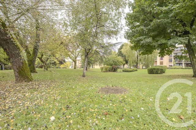 Appartement F4 à vendre - 4 pièces - 79,40 m2 - Villecresnes - 94 - ILE-DE-FRANCE